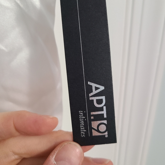 Apt. 9 Chemise Robe - Picture 3 of 4